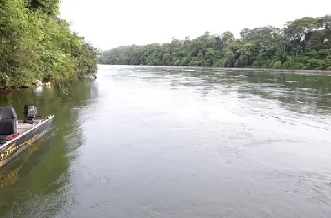 Buscas por menino que desapareceu no Rio Cuiabá entram no segundo dia