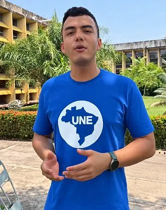 Estudante da UFMT anuncia suspensão de aulas e pede votos para Lula