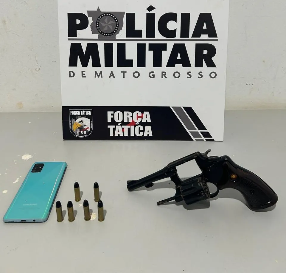 Faccionados do CV são flagrados com arma para proteção contra o PCC