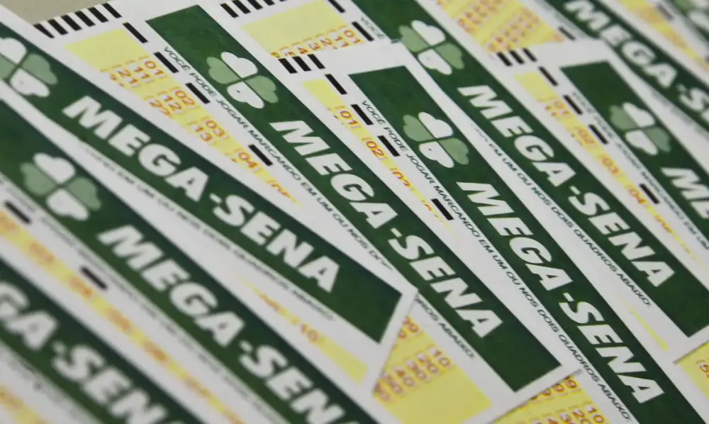 Mega-Sena acumula e prêmio chega a R$ 200 milhões; ninguém acerta as seis dezenas